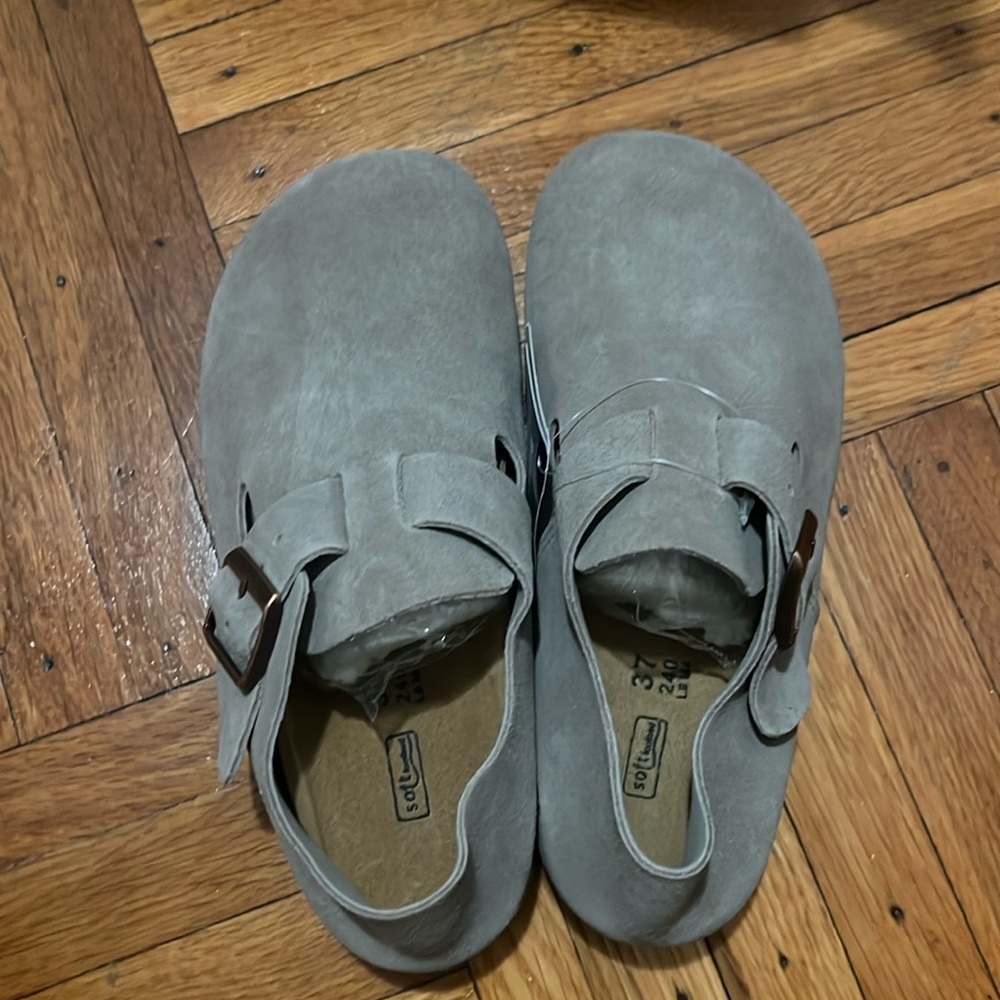 NWT Gray Clogs/Mules in Size 37
